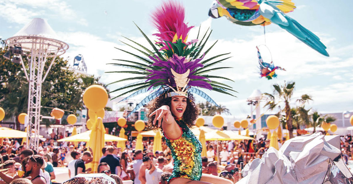 bailarina de o beach en su day club