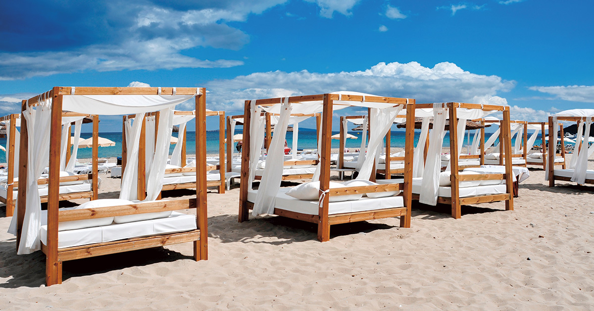 camas balinesas playa ibiza