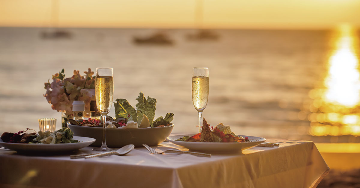 Descubre nuestros restaurantes de lujo en Ibiza y disfruta de una velada mágica
