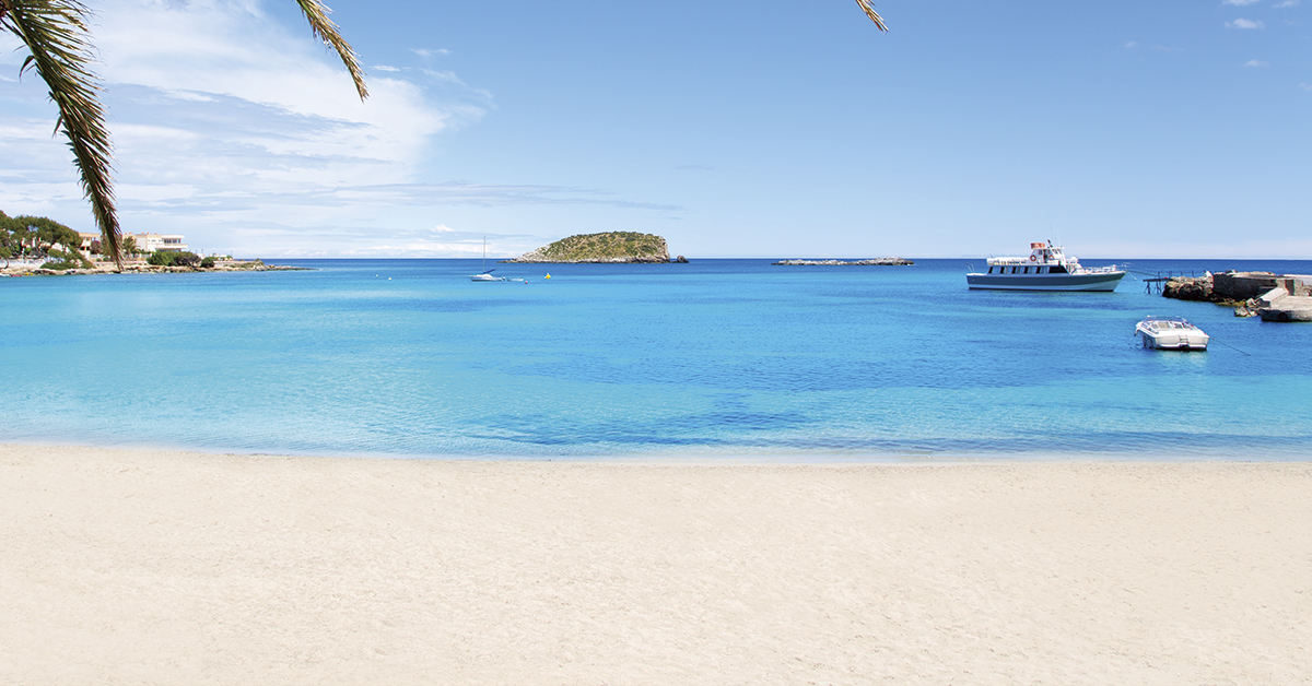 es canar playa de ibiza