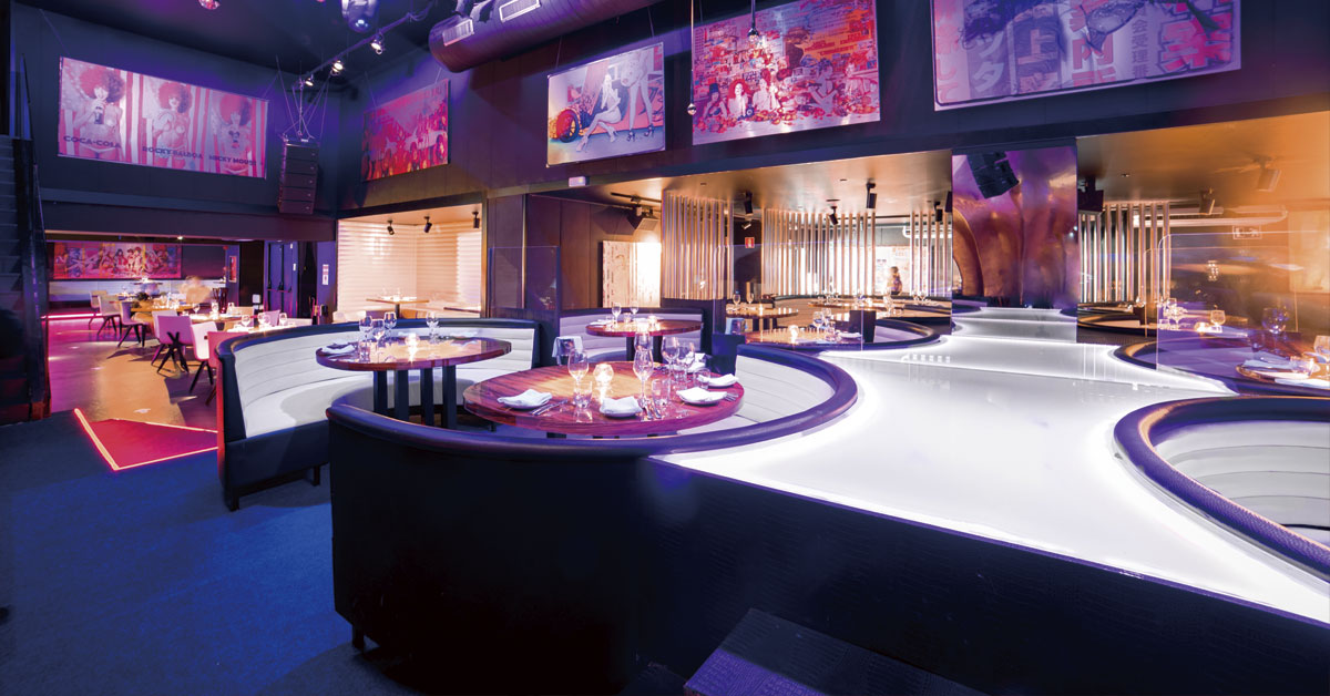 restaurante con espectaculo en ibiza stk