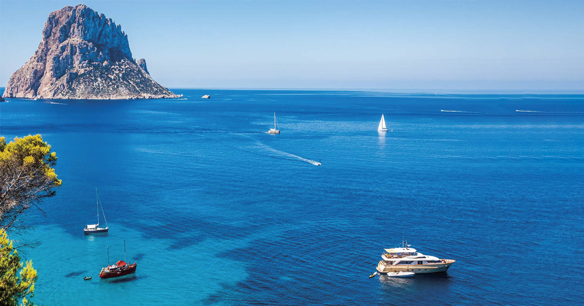yates de alquiler en costa de cala dhort