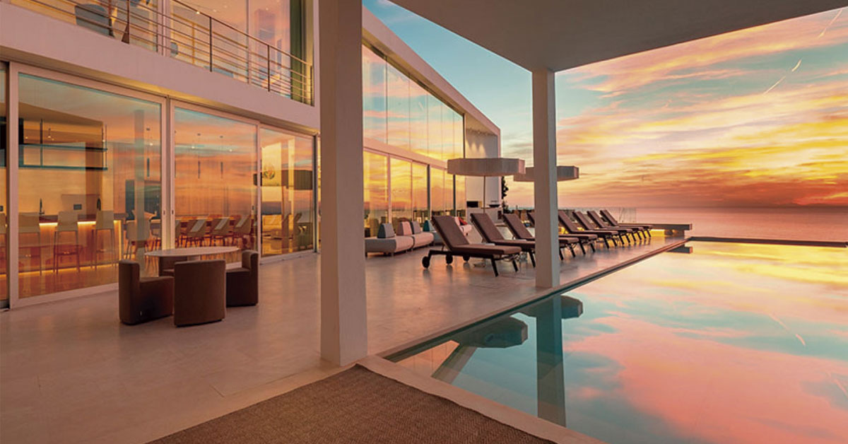 puesta de sol terraza villa alquiler ibiza