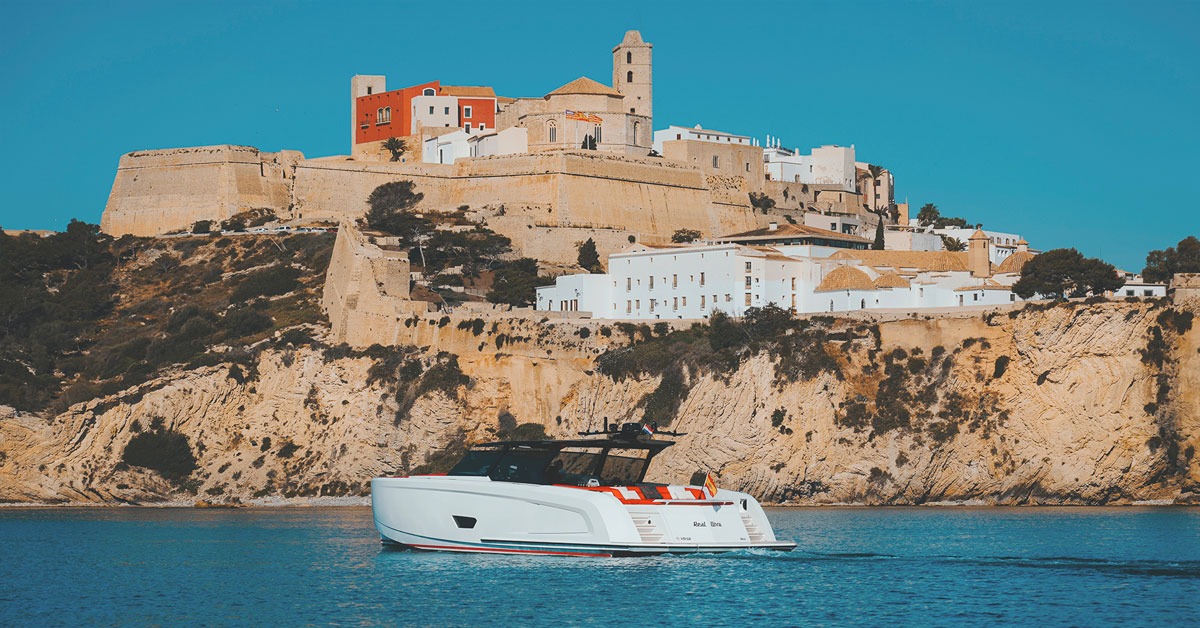 Boating Ibiza y Boating Yacht Club: otra forma de vivir Ibiza desde el mar