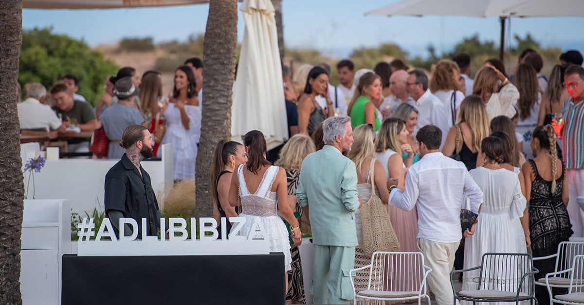Adlib Ibiza brilla en el primer desfile organizado junto a ILD
