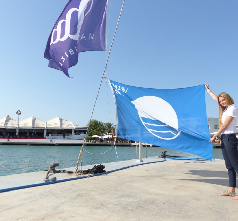 Marina Ibiza renueva su distintivo Bandera Azul