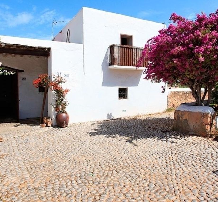 Disfruta de la vida, de la tranquilidad y de Ibiza