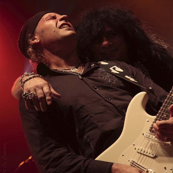 JAVIER VARGAS