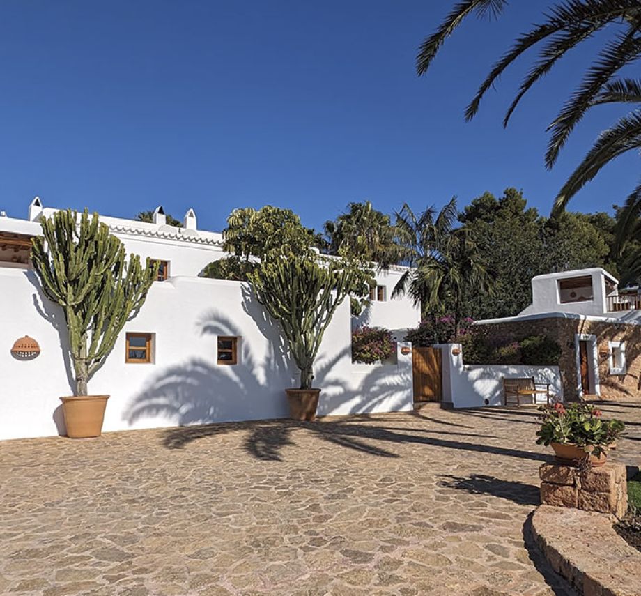 Desconecta en plena naturaleza con Can Curreu, tu hotel rural en Ibiza