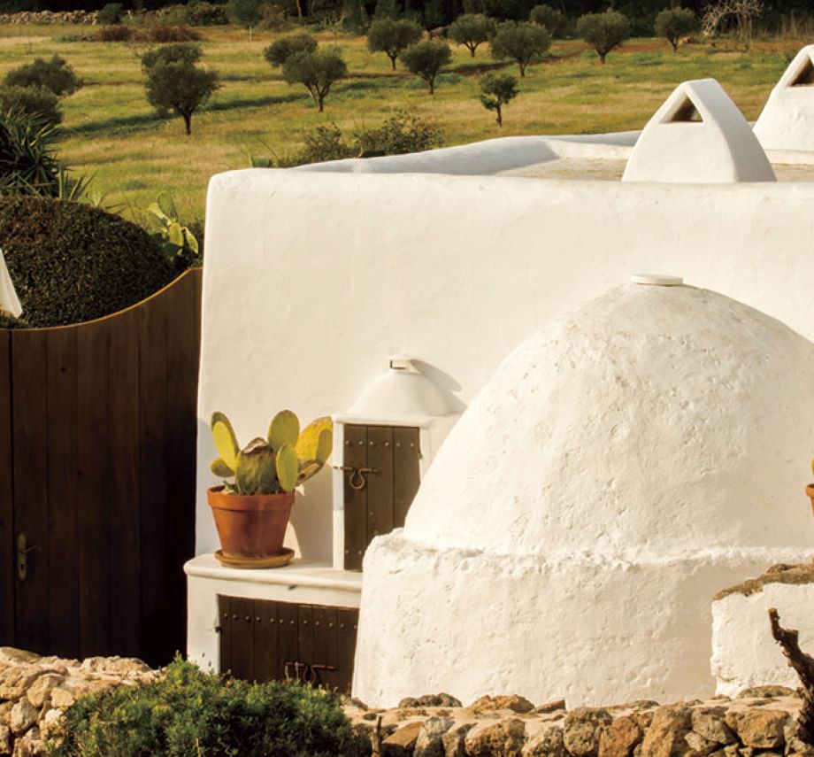 Arte y arquitectura en Ibiza: espacios que inspiran en la isla blanca